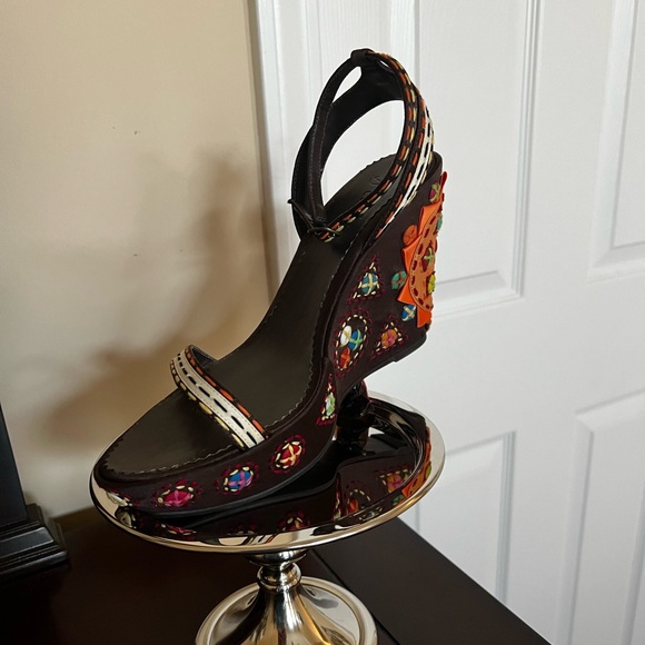 Sam Edelman Brown & Orange Boho Button Embellished Platform Sandals. 8.5M - Picture 13 of 15